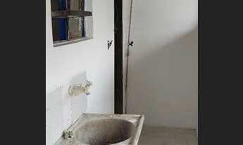 Imagem 6: Casa no primeiro andar em rua pública av. Tomé de Souza