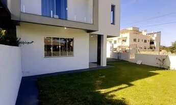 Imagem: Vendo casa na Praia do Campeche com 03 suítes