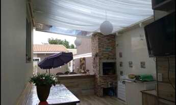 Imagem 2: Linda casa com piscina no Novo Aleixo