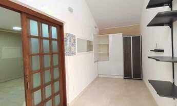 Imagem 6: Sobrado para aluguel e venda tem 352 metros quadrados com 4 quartos