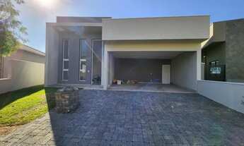 Imagem 1: Casa para aluguel possui 200 metros quadrados com 3 quartos em Jardim São Marcos - Valinho