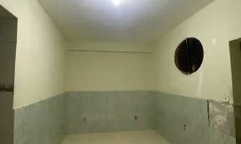 Imagem 3: Vendo ou alugo kitnet toda no piso e azulejo, próximo ao centro de Campo Grande