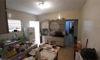 Imagem 3: Casa a Venda na Vila Guarani com 02 dormitórios, 01 banheiro e 01 vaga de garagem