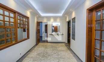 Imagem 6: Casa para Aluguel - João Pinheiro, 5 Quartos, 202 m2