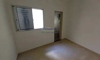 Imagem 6: Aluga-se casa térrea reformada com 40 m² 1 suíte, sala, cozinha americana, 1 vaga de garag