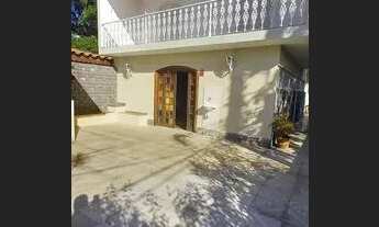 Imagem 4: Casa para Locação em Niterói, Piratininga, 4 dormitórios, 1 suíte, 3 banheiros, 3 vagas