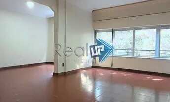 Imagem: Original 4 Quartos no Posto 4!