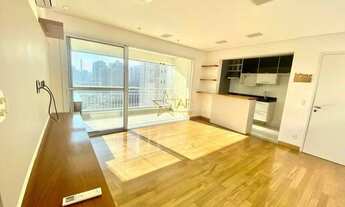 Imagem 3: Apartamento para aluguel e venda possui 65 metros quadrados com 2 quartos