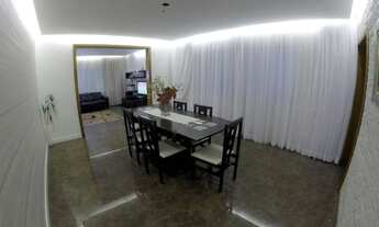 Imagem 2: Casa à venda em Osasco, bairro Umuarama, com 4 dormitórios e 2 suítes