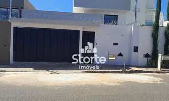 Imagem: Casa com 3 suítes à venda, 150m² por