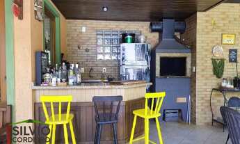 Imagem 5: Casa geminada recém construída na Lagoa da Conceição