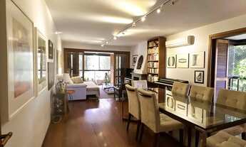 Imagem 2: Apartamento com 3 dormitórios, sendo 1 suíte, lareira e 2 vagas no Menino Deus