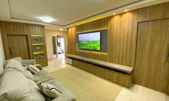 Imagem: Casa reformada em condomínio fechado Esmeralda