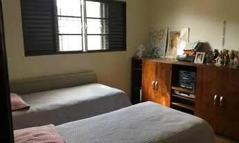 Imagem 6: Casa ampla com área de churrasco - Aceita financiamento