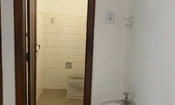 Imagem 4: 4 Quartos - 03 Banheiros - Centro