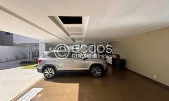 Imagem 2: Casa em condomínio para aluguel, 4 quartos, 4 suítes, 2 vagas, Jardim Karaíba - Uberlândia