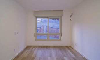 Imagem 4: Amplo apartamento reformado no coração do Bom Fim