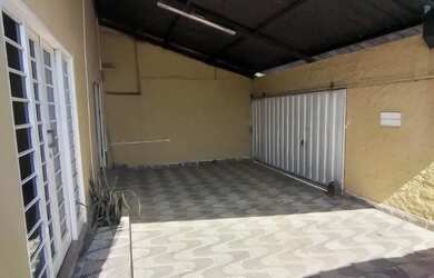 Imagem 2: Casa comercial à venda na Avenida A na JK Nova Capital em Anápolis