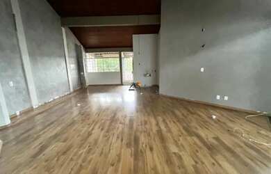 Imagem 5: CASA EM LOTE DE 360 METROS PARA REFORMA