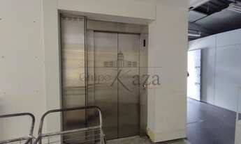 Imagem 7: Ponto comercial/Loja/Box para venda com 2000 metros quadrados