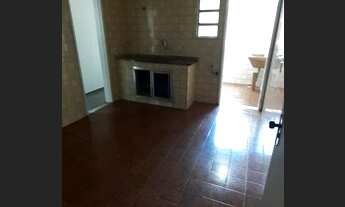 Imagem 4: Alugo apartamento com Dependência de Empregada na Rua Lima Drumond