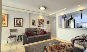 Imagem 6: Apartamento para venda possui 95m² com 3 dormitórios, sendo 1 suíte em Abraão - Florianópo