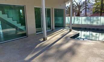 Imagem 7: Casa de condomínio sobrado para venda possui 400 metros quadrados com 4 quartos