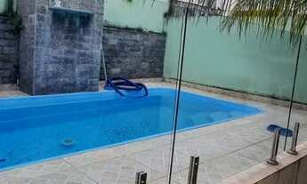 Imagem 6: Casa com amplo terreno em via principal!