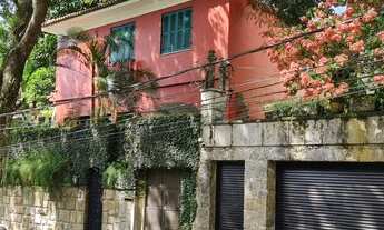 Imagem 2: Maravilhosa Casa no Jardim Botânico com 4 Suítes e 2 Quartos