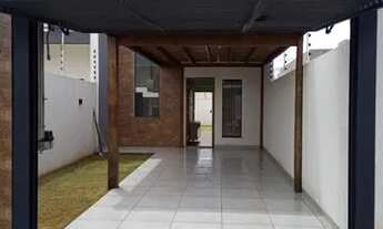 Imagem 2: Sobrado para Venda em Campo Mourão, Jardim Novo Centro, 2 dormitórios, 2 banheiros, 1 vaga