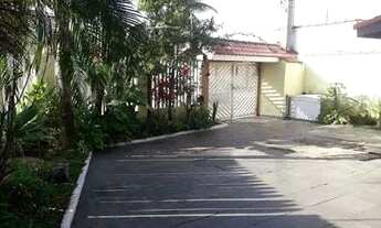 Imagem 3: Casa Grande com piscina perto da praia