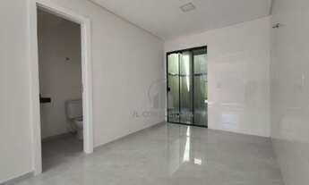 Imagem 7: Sobrado com três quartos espaço de terreno com churrasqueira