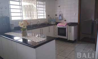 Imagem 4: Casa com 3 dormitórios à venda, 246 m² por R$ 650.000 - Vila São Geraldo - Taubaté/SP