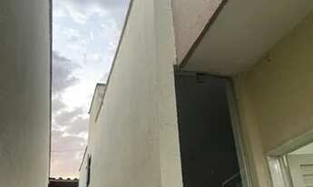 Imagem 2: Vendo urgente agio casa em condomínio fechado