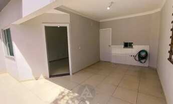 Imagem 2: Sobrado 4 dormitórios à venda bairro Alto Alegre, Cascavel/PR