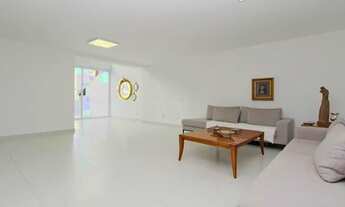 Imagem 7: Casa de três dormitórios, suíte e duas vagas de garagem no bairro Chácara das Pedras em Po