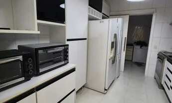 Imagem 4: Linda Casa no Centro de Alphaville com 4 Suítes + Linda Área de Lazer com Piscina e Churra