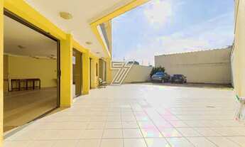 Imagem 4: Casa para venda tem 540 metros quadrados com 4 quartos em Santa Quitéria - Curitiba - PR