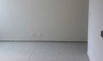 Imagem 2: Alugo apartamento de 02 quartos próximo ao Carrefour da av. T-9 na Vila dos Alpes