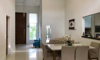 Imagem 5: Casa com muito verde no Residencial Villa Lombarda, em Valinhos - SP