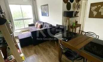 Imagem 2: Apartamento de 2 dormitórios e 1 vaga no bairro Glória