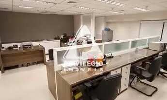 Imagem 2: Privilegio Imóveis vende: Excelente sala comercial na torre do Rio Sul, melhor local do Ri