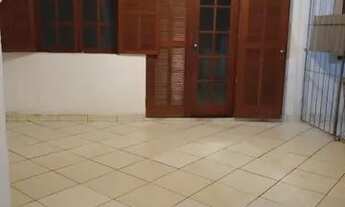 Imagem: Alugo Casa 02 Qts. Com garagem