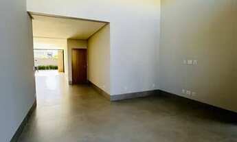 Imagem 6: Casa de condomínio térrea para venda possui 253 metros quadrados com 4 quartos