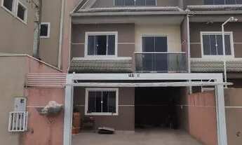 Imagem: Sobrado triplex com 04 dormitórios sendo