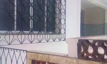 Imagem: Vendo casa térreo-frente- varanda- 2 quarto