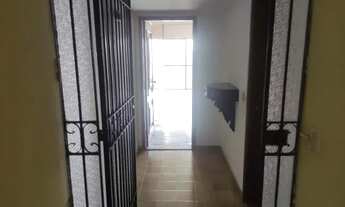 Imagem 2: Vende-se apartamento na Tv. Apinages (Batista Campos), Ed. Anturius