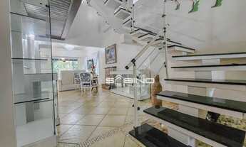 Imagem 2: Casa à venda com 5 Dormitórios sendo 5 Suítes, 271 m² de área útil, na Riviera de São Lour