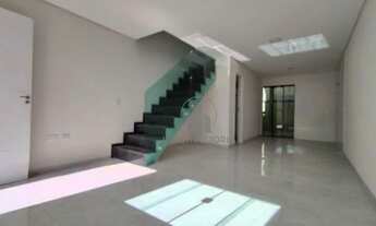 Imagem 5: Sobrado com três quartos espaço de terreno com churrasqueira