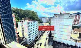 Imagem 2: Marcio PETROPOLISMAIS Vende APARTAMENTO COM 2 QUARTOS NO CENTRO DE PETRÓPOLIS